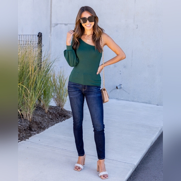 Cherish Tops - Brand new fitted one shoulder top